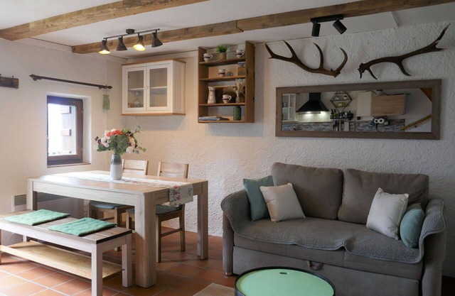 Preciosa casa de vacaciones privada para 4 personas con WIFI, patio y aparcamiento