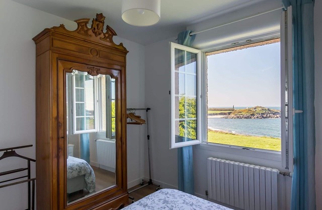 Preciosa casa de vacaciones privada con WIFI, TV, terraza, mascotas permitida y aparcamiento
