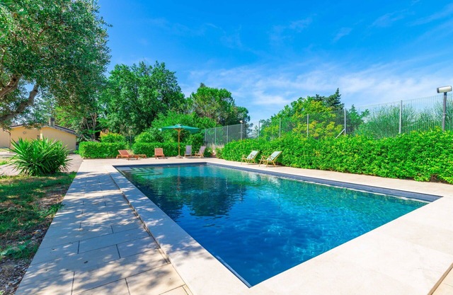 Casa de vacaciones privada con WIFI, piscina privada, TV, patio, vista panorámica, aparcamiento