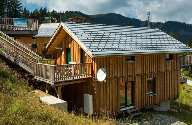 Estupenda casa de vacaciones privada para 8 personas con WIFI, TV, terraza y aparcamiento