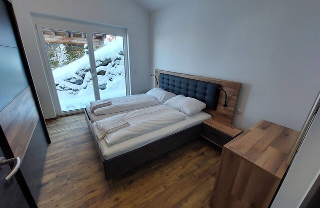 Maravillosa casa de vacaciones privada con WIFI, bañera de hidromasaje, TV, terraza y aparcamiento