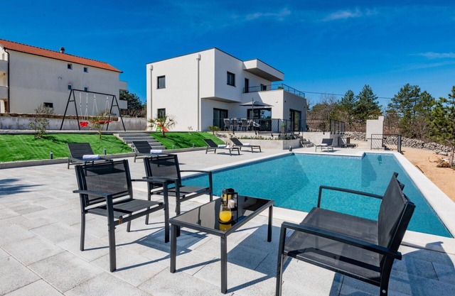 Casa de vacaciones privada con piscina privada, WIFI, A/C, TV, terraza, vista panorámica