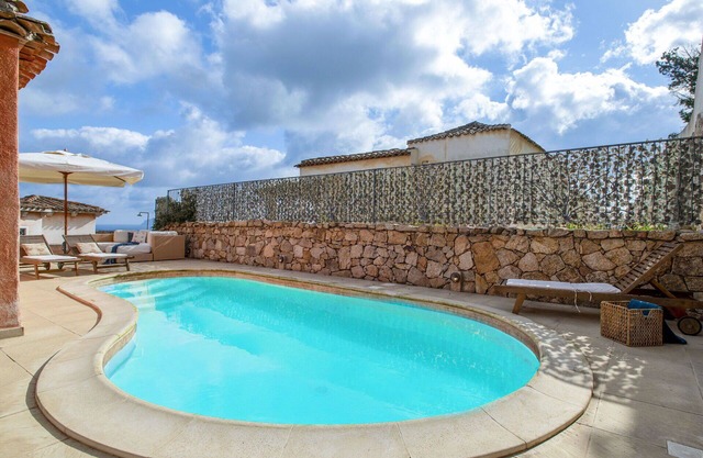 Maravillosa casa de vacaciones privada con piscina privada, A/C, WIFI, TV, terraza y aparcamiento