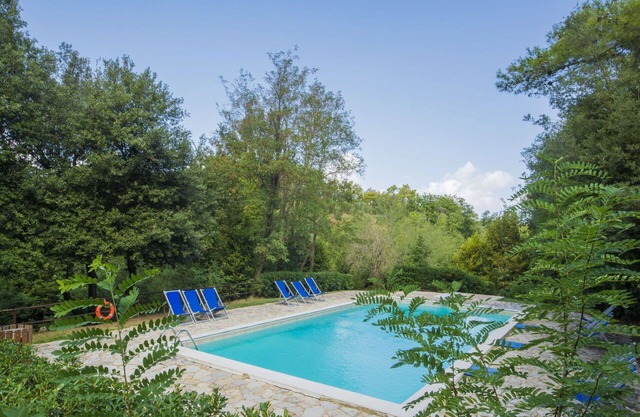 Estupenda casa de vacaciones privada con WIFI, piscina, balcón, vista panorámica, aparcamiento