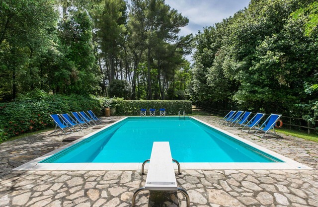 Estupenda casa de vacaciones privada con WIFI, piscina, mascotas permitida y aparcamiento