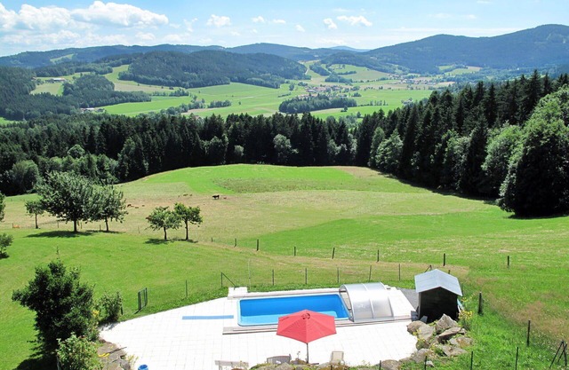 Preciosa casa de vacaciones privada con piscina, WIFI, TV, terraza, vista panorámica, aparcamiento