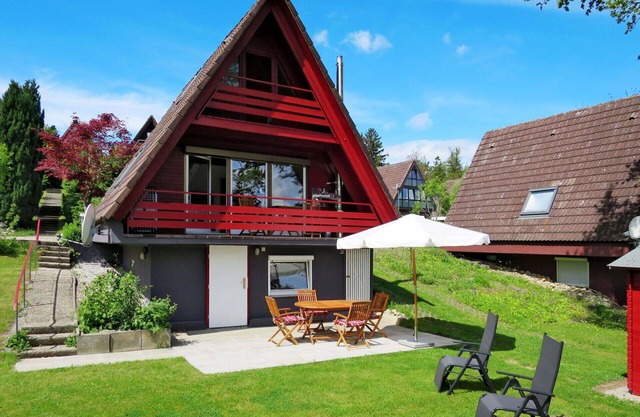 Maravillosa casa de vacaciones privada con WIFI, TV, terraza, mascotas permitida y aparcamiento