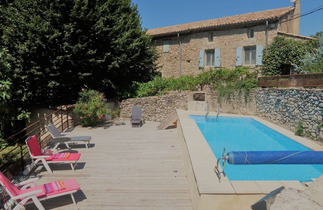 Estupenda casa de vacaciones privada con WIFI, piscina, TV, mascotas permitida y aparcamiento