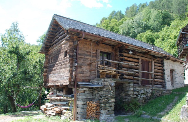 Preciosa casa de vacaciones privada con patio, mascotas permitida, vista panorámica y aparcamiento