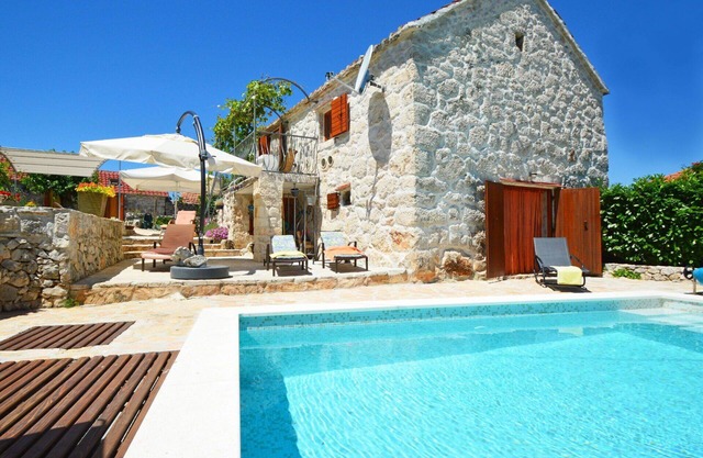 Casa de vacaciones privada con A/C, piscina privada, WIFI, TV, terraza, vista panorámica