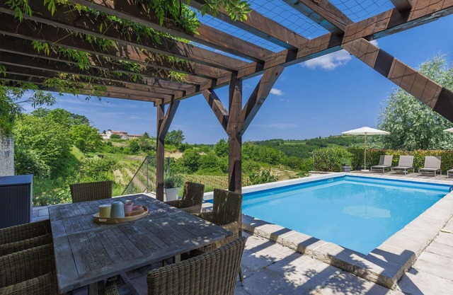 Maravillosa casa de vacaciones privada con WIFI, A/C, piscina privada, TV, patio y aparcamiento