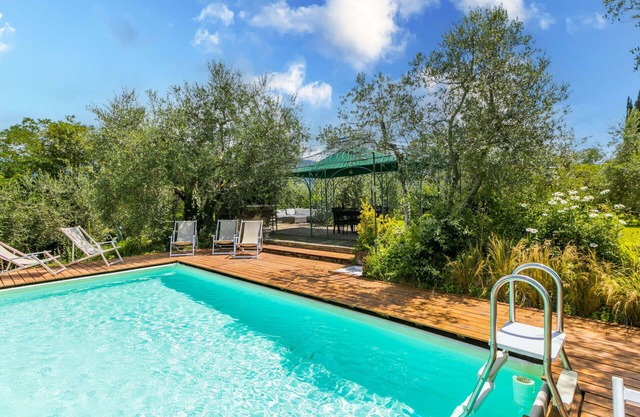 Preciosa casa de vacaciones privada con piscina privada, WIFI, TV, vista panorámica y aparcamiento