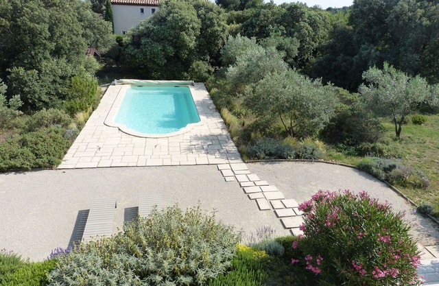 Estupenda casa de vacaciones privada con WIFI, piscina privada, A/C, TV, terraza y aparcamiento