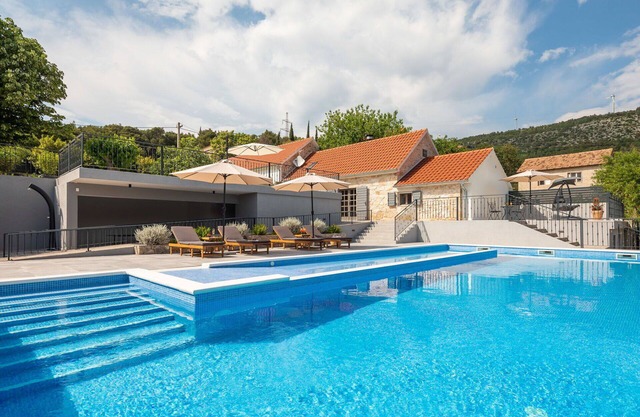 Casa de vacaciones privada con piscina privada, WIFI, A/C, TV, terraza, vista panorámica