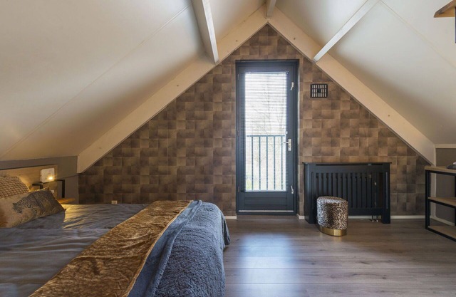 Preciosa casa de vacaciones privada con WIFI, piscina, jacuzzi, TV, mascotas permitida, aparcamiento