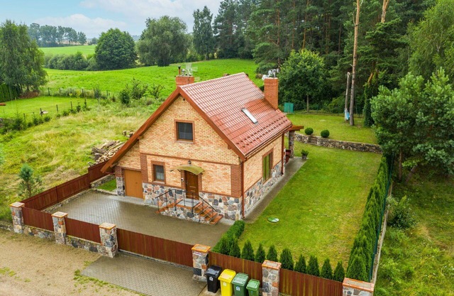 Maravillosa casa de vacaciones privada con WIFI, TV, terraza, mascotas permitida y aparcamiento