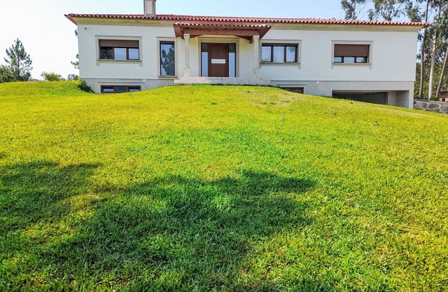 Stunning private villa for 6 people with WIFI, private pool, TV, patio, panoramic view and parking