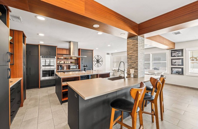 Stunning Riverfront Views! W/ Private beach access & Perfect Setting for Events