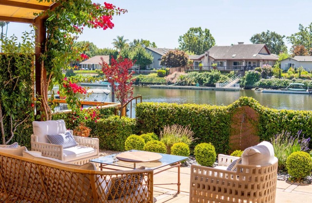 Stunning Riverfront Retreat