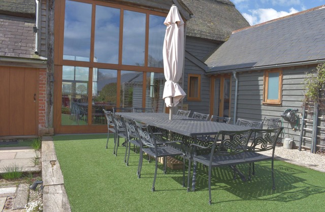 Stunning Rural Barn Conversion with Hot tub & pool table