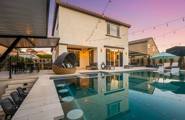 Stunning salt-water pool home with games and more!
