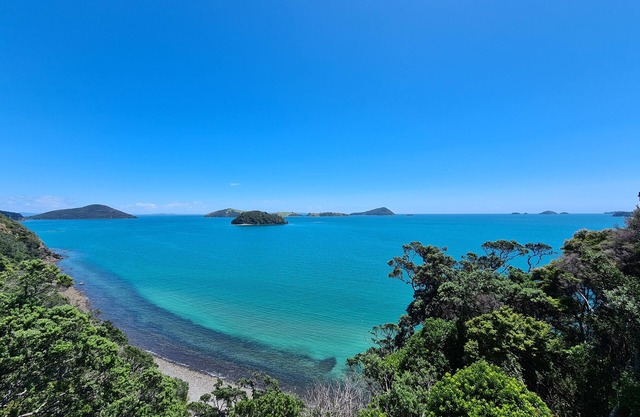 Stunning Sea/Island Views - Wi-Fi, 86" Smart TV/Netflix/Apps. Weber BBQ E-Bikes