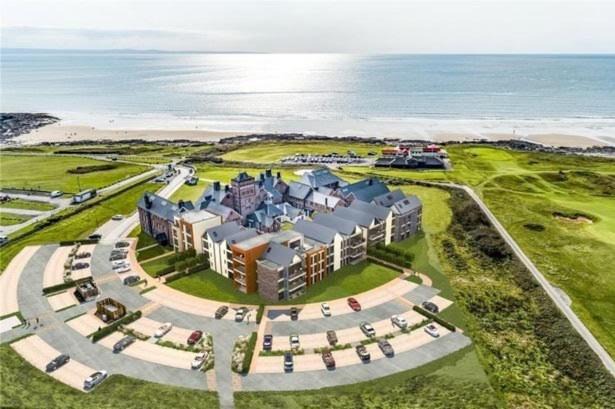 Stunning Sea View Two Bed Two Bathroom Apartment
