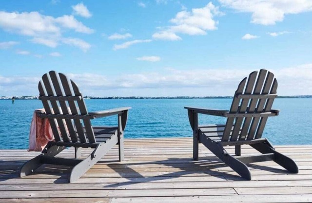 Stunning Sea Views, Contemporary Upper 3Bed - 5A