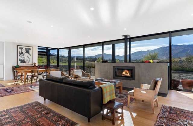 Stunning secluded Home with spa