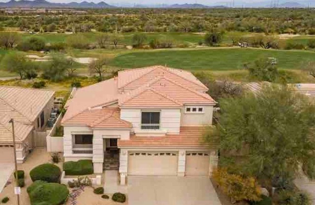 IMPRESIONANTE Y ESPACIOSO Desert Ridge Inicio | 2,897 pies cuadrados