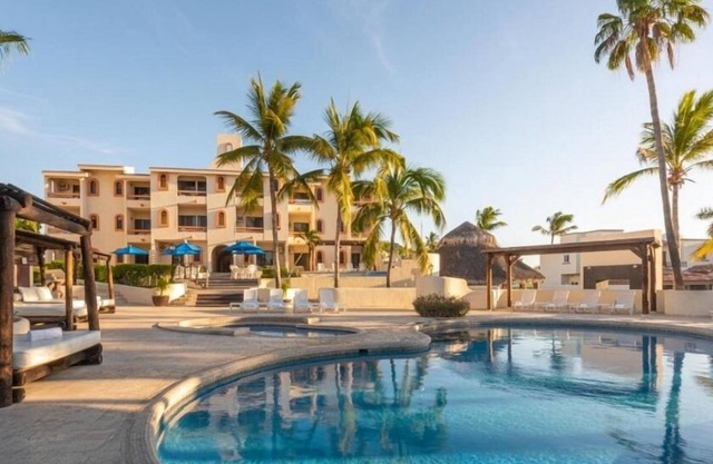 Stunning Studio Steps to Punta Sur Golf Course