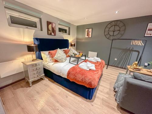 Stunning Studio Garden House - Free Wifi & Parking