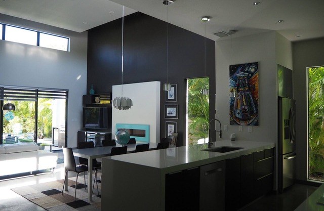 Impresionante, ultra moderna casa con piscina a poca distancia del centro de Sarasota