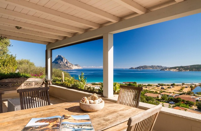 Impresionante vista cerca de la playa con gran terraza panorámica casa MOLARA