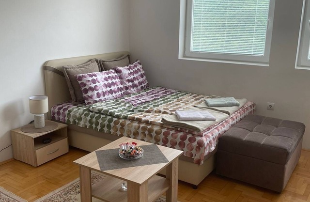 Stunning View Retreat – Perfect for a Relaxing Getaway Apartment Jovovic