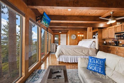 Stunning Views at Stargazer - Lakefront Studio