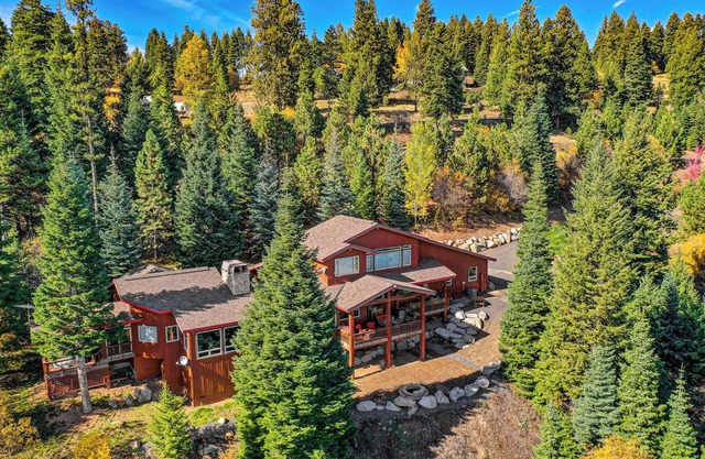 Stunning views of Payette Lake and Surrounding Mountains