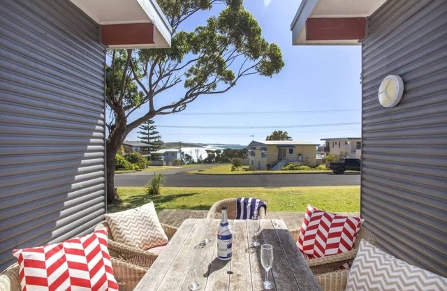 Stunning Views - 17 Highview Dr