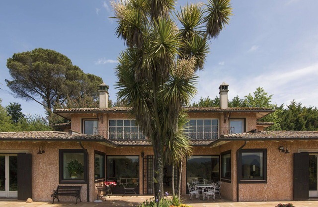 Estupenda casa de vacaciones con jacuzzi, piscina, A/C, WIFI, TV, mascotas permitida y aparcamiento