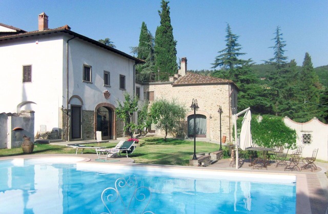 Maravillosa casa de vacaciones para 2 personas con piscina, TV, patio y aparcamiento