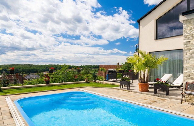 Estupenda casa de vacaciones con WIFI, piscina, TV, balcón, vista panorámica y aparcamiento
