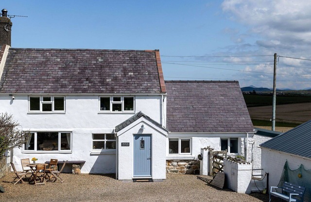 Maravillosa casa de vacaciones para 8 personas con WIFI, TV y balcón