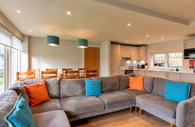 Maravillosa casa de vacaciones para 8 personas con WIFI, TV, mascotas permitida y aparcamiento