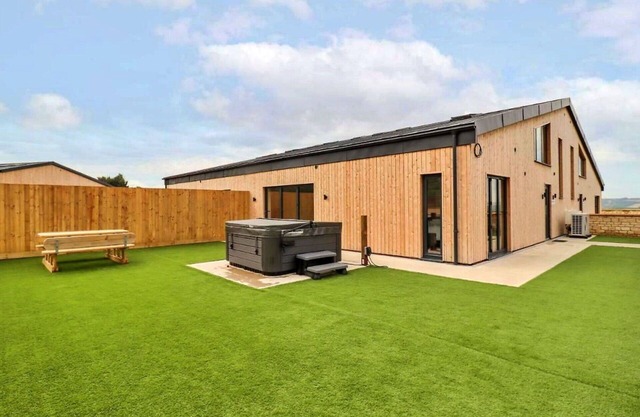 Maravillosa casa de vacaciones con WIFI, jacuzzi, mascotas permitida y aparcamiento