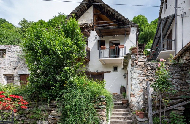 Maravillosa casa de vacaciones para 2 personas con TV, terraza, mascotas permitida y aparcamiento