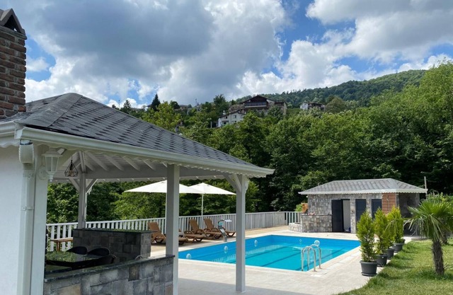 Stunning Villa in Peaceful Sapanca in Kartepe