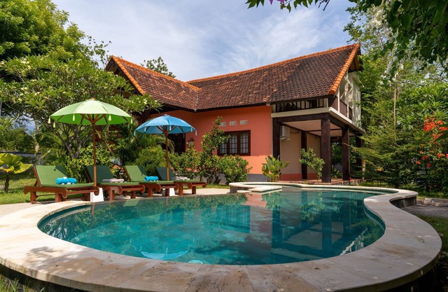 Stunning villa, quiet retreat, nice volcano view