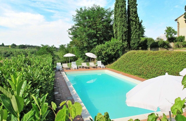 Casa de vacaciones con WIFI, piscina privada, TV, terraza, vista panorámica, aparcamiento