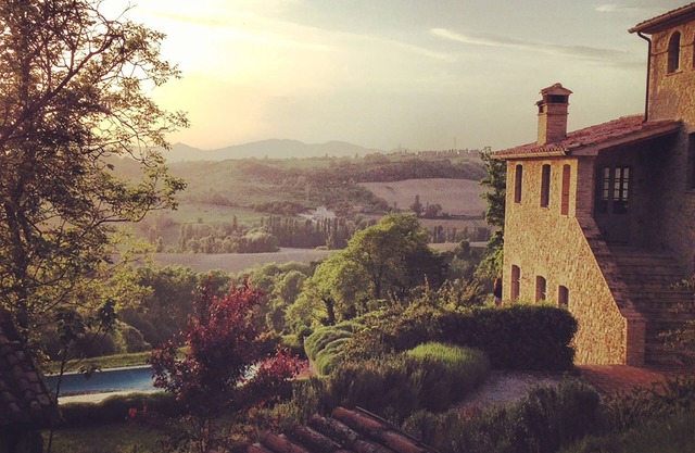Impresionante villa con piscina cerca de Montone, vistas increíbles, tranquilidad asegurada