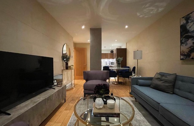 Stunning Westminster Apartment - 9 Albert